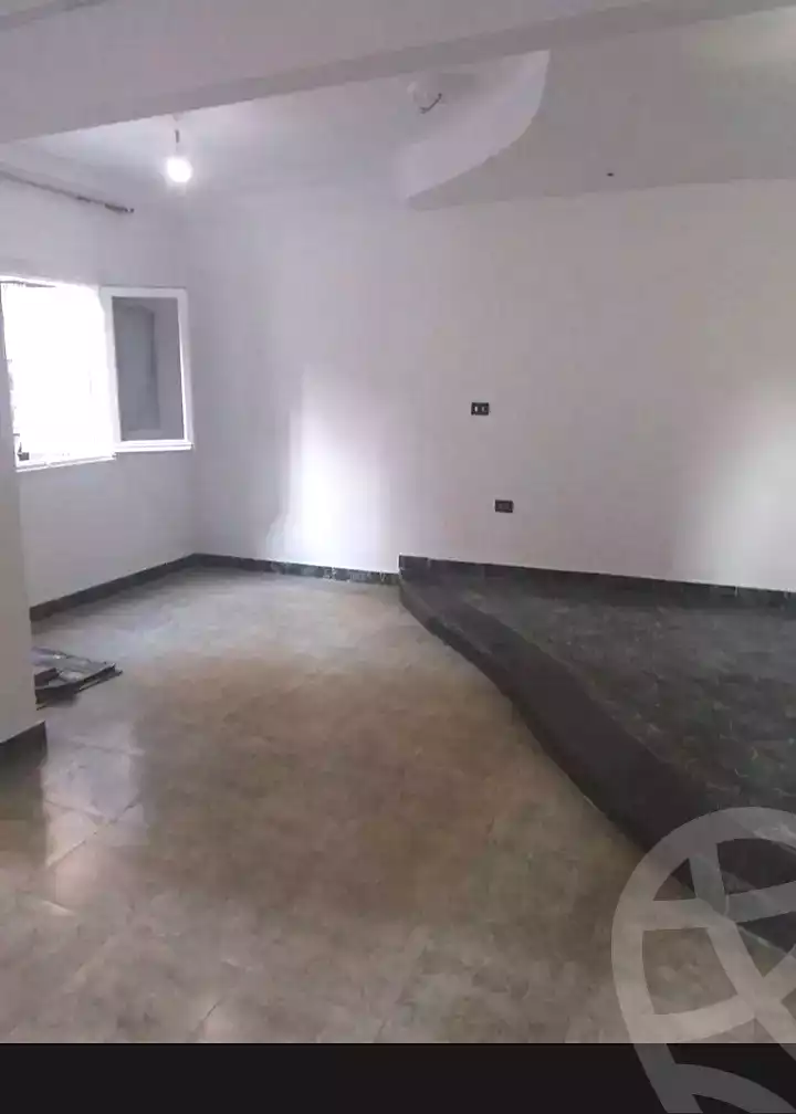 https://aqarmap.com.eg/ar/listing/7206213-for-rent-alexandria-miami-shr-jml-bd-lnsr