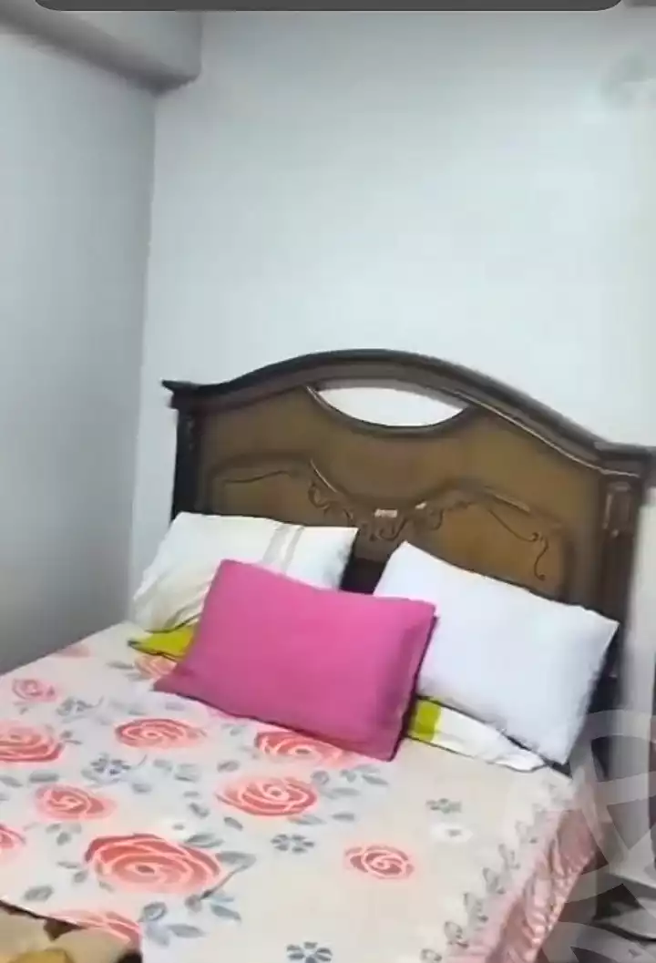 https://aqarmap.com.eg/ar/listing/7206277-for-sale-cairo-ain-shams-ain-shams-el-sharkia-el-eshrein-stt