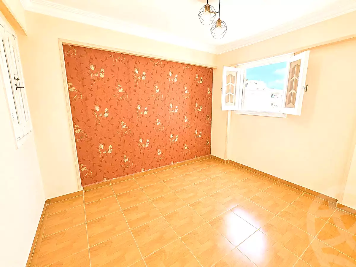 https://aqarmap.com.eg/ar/listing/7206843-for-sale-alexandria-camp-cesar-port-said-street