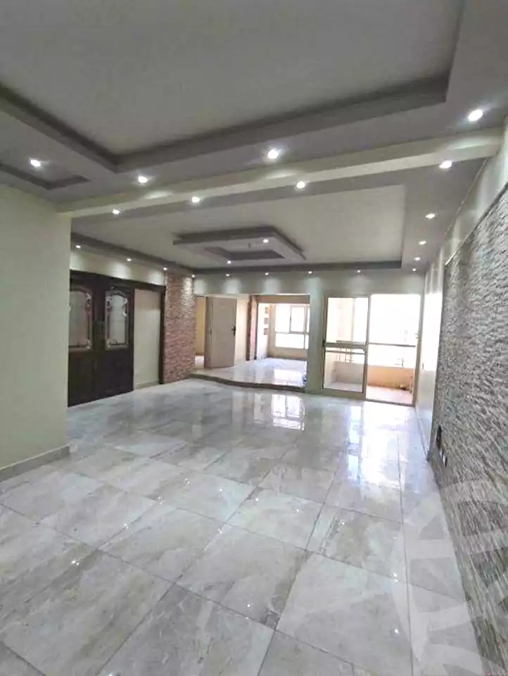 https://aqarmap.com.eg/ar/listing/7207027-for-rent-alexandria-moharram-bey