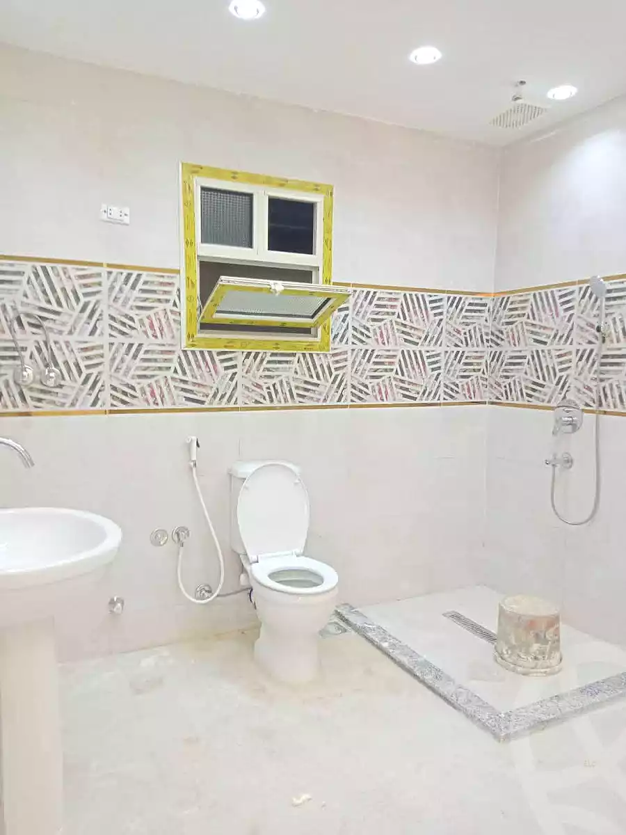 https://aqarmap.com.eg/en/listing/7207385-for-sale-cairo-el-haram-el-lebeny-soltan-khattab-st