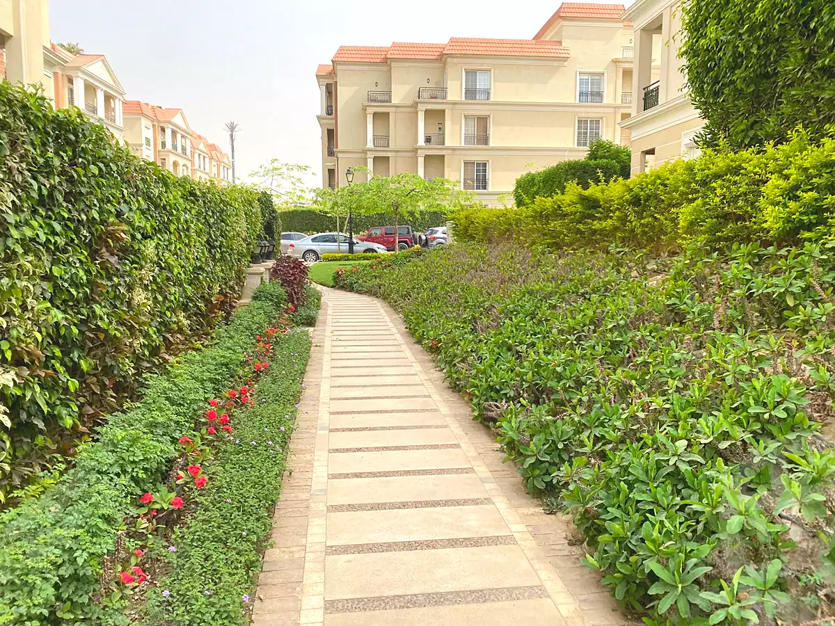 https://aqarmap.com.eg/en/listing/7207447-for-sale-cairo-new-cairo-compounds-cairo-new-cairo-compounds-regents-park