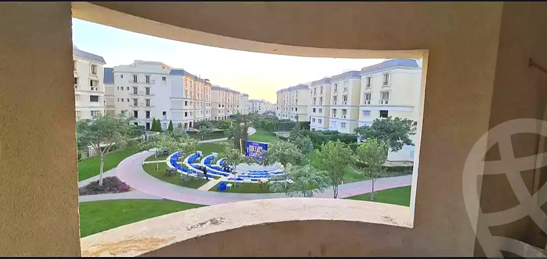 https://aqarmap.com.eg/ar/listing/7207662-for-sale-cairo-new-cairo-compounds-mountain-view-hyde-park