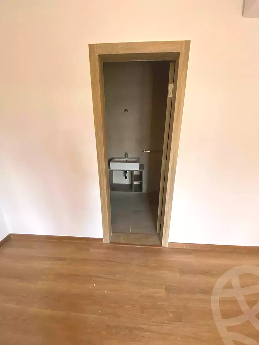 https://aqarmap.com.eg/ar/listing/7207754-for-rent-cairo-new-cairo-compounds-fyfth-skwyr-mwl-lmrsm-llttwyr