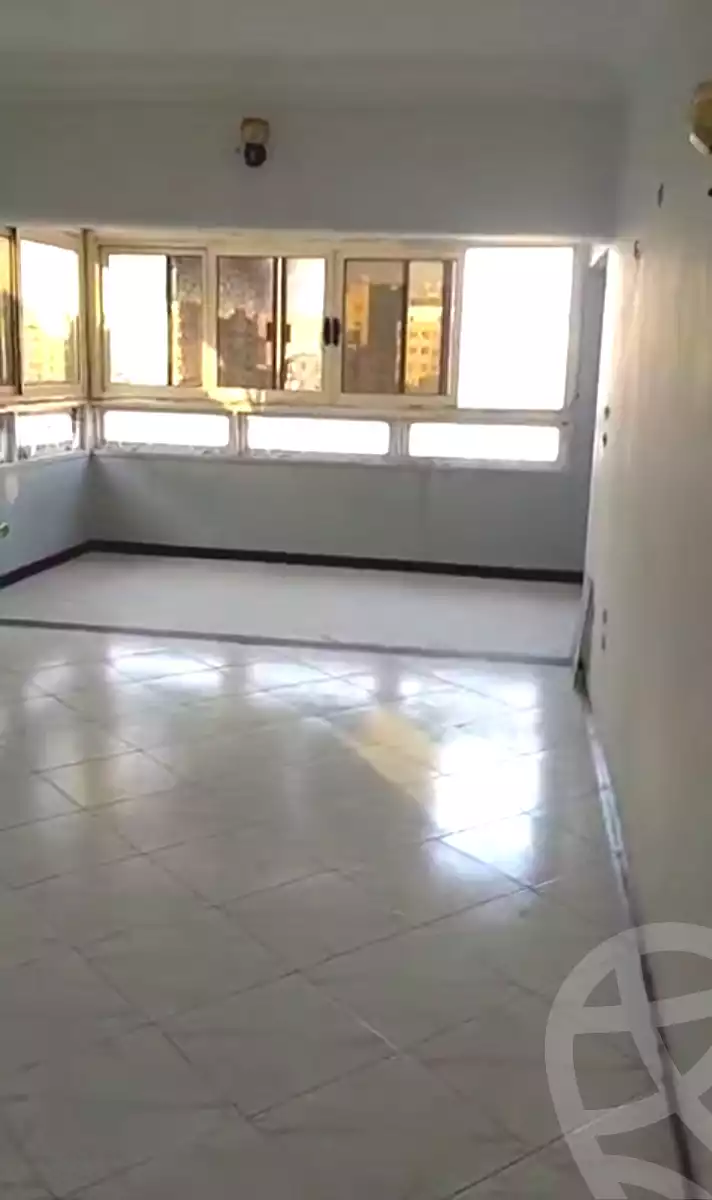 https://aqarmap.com.eg/ar/listing/7208094-for-sale-cairo-el-haram-shareaa-naser-el-thawrah