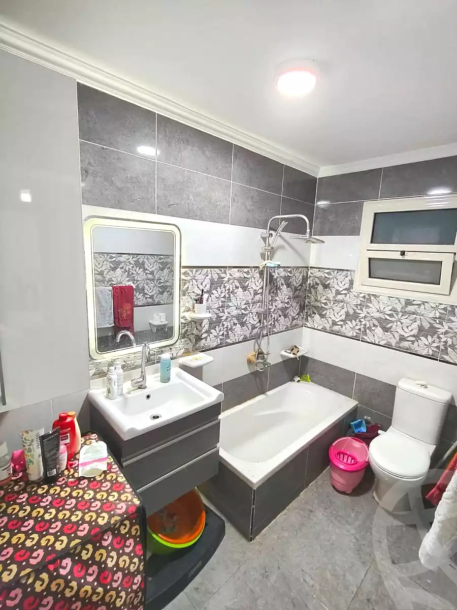 https://aqarmap.com.eg/ar/listing/7208240-for-sale-cairo-ain-shams-ain-shams-el-sharkia