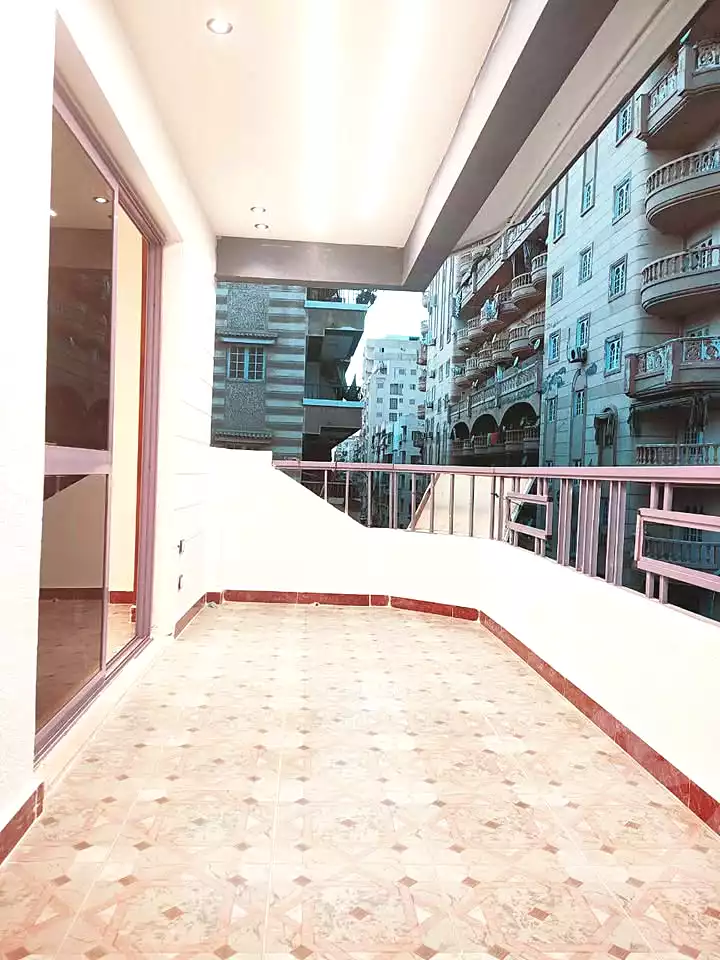 https://aqarmap.com.eg/ar/listing/7208327-for-sale-alexandria-al-agamy-shataa-el-nakheel