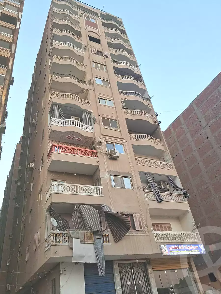 https://aqarmap.com.eg/ar/listing/7208369-for-sale-cairo-helwan-hadayek-helwan-nile-corniche-st
