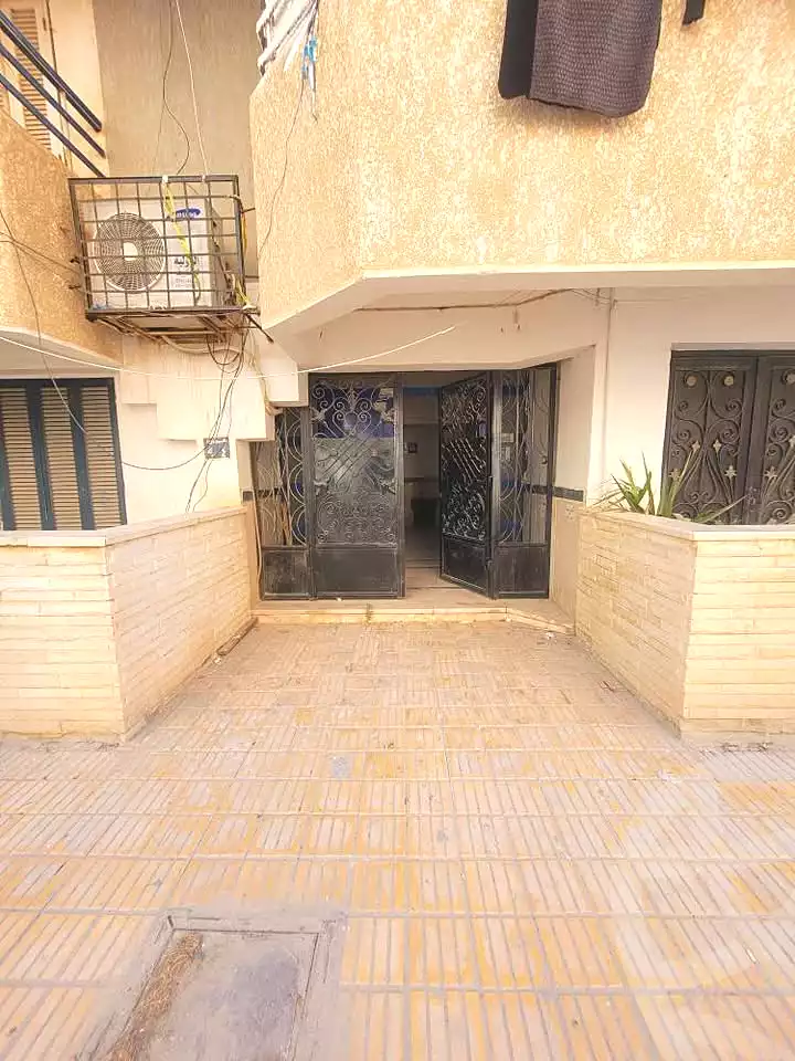 https://aqarmap.com.eg/ar/listing/7208393-for-sale-alexandria-al-agamy-shataa-el-nakheel