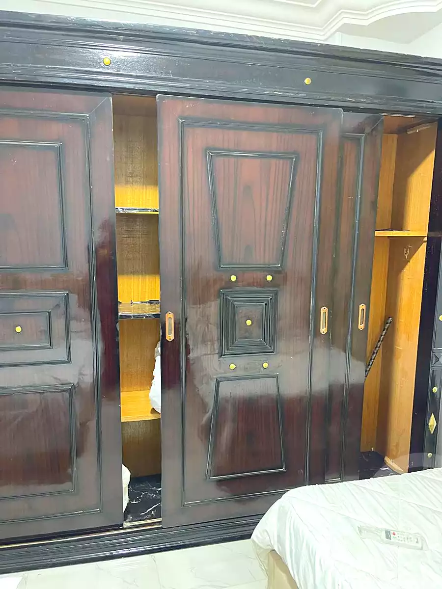 https://aqarmap.com.eg/ar/listing/7208434-for-rent-cairo-new-cairo-south-investors-el-mostashar-mohamed-ayoub-st