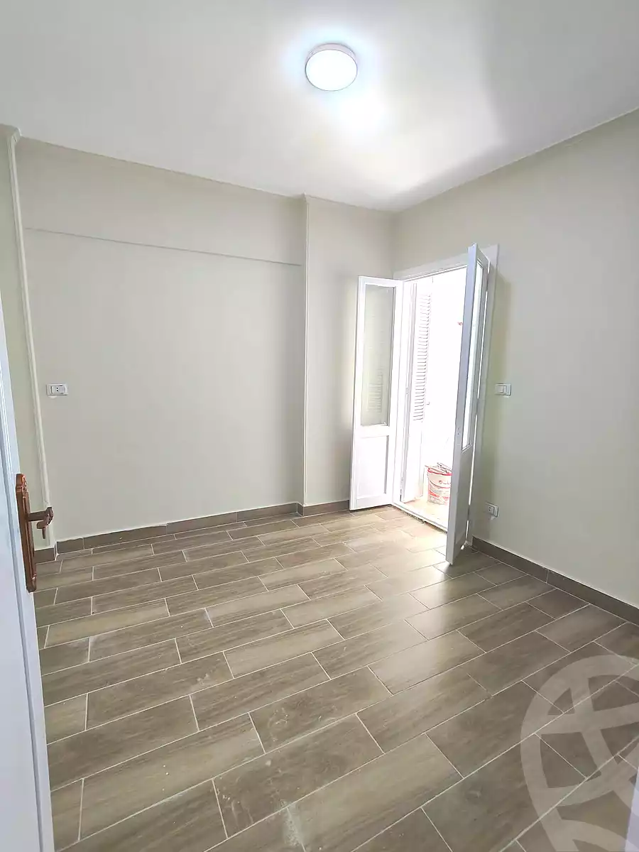 https://aqarmap.com.eg/ar/listing/7208647-for-sale-alexandria-miami-mahmoud-el-isawy-st