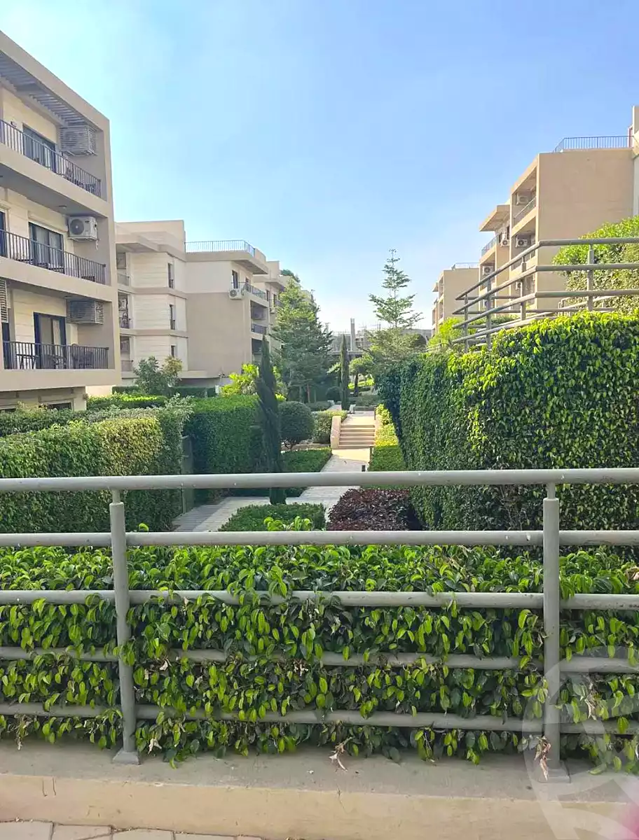 https://aqarmap.com.eg/en/listing/7208754-for-sale-cairo-new-cairo-compounds-fifth-square