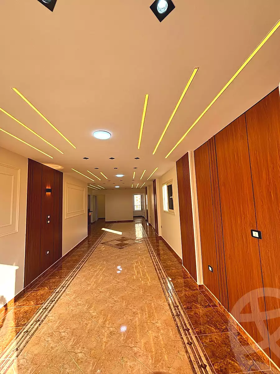 https://aqarmap.com.eg/en/listing/7208797-for-sale-alexandria-miami-street-56