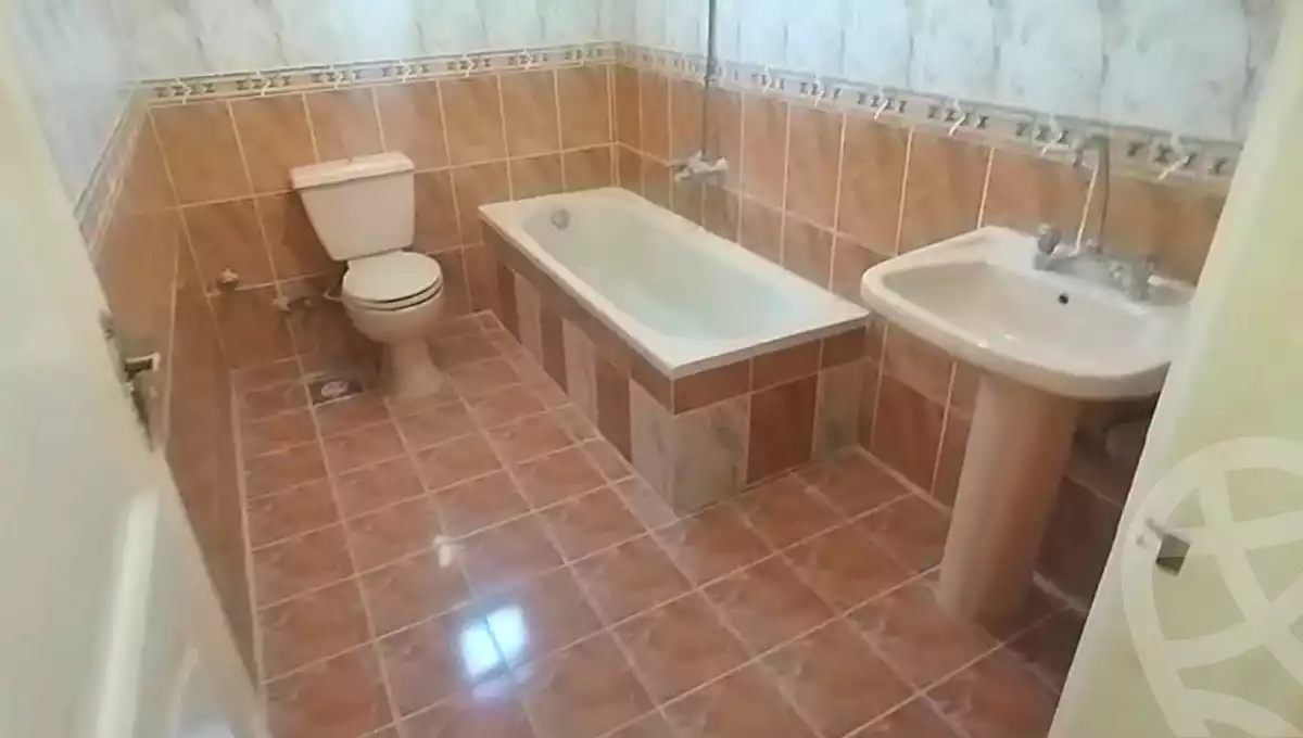 https://aqarmap.com.eg/ar/listing/7208871-for-sale-alexandria-al-agamy-el-hanouvel