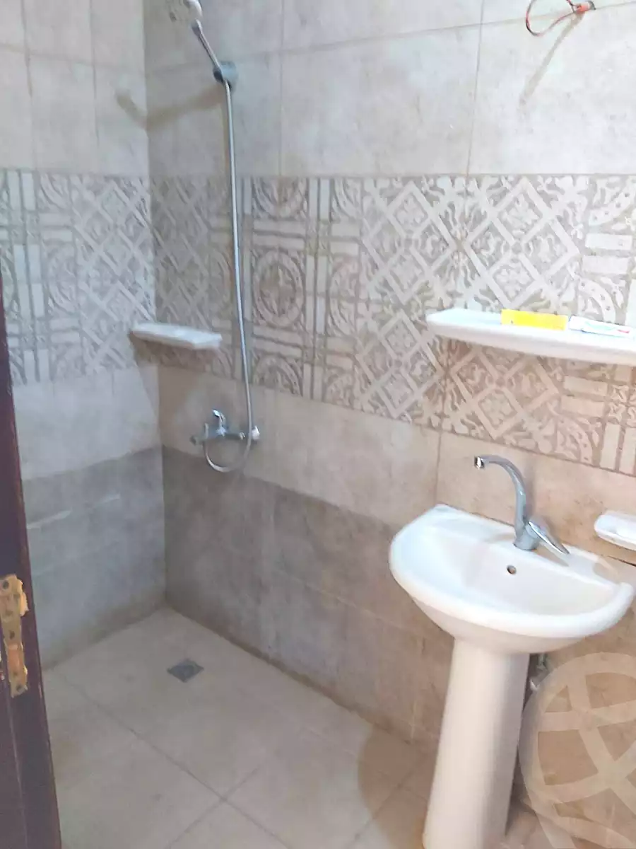 https://aqarmap.com.eg/ar/listing/7208957-for-rent-cairo-el-sheikh-zayed-city-el-hay-elthamen-area-2