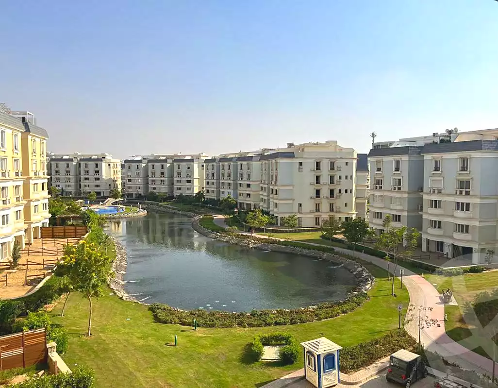 https://aqarmap.com.eg/en/listing/7209037-for-sale-cairo-new-cairo-compounds-mountain-view-hyde-park