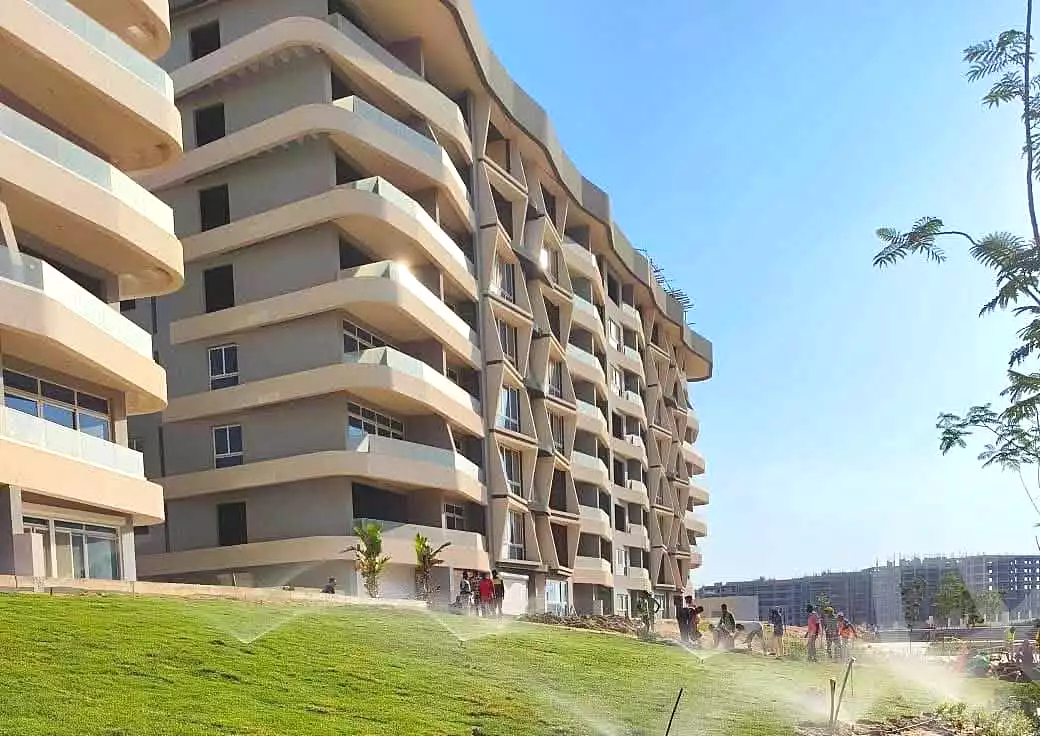 https://aqarmap.com.eg/en/listing/7209078-for-sale-cairo-new-administrative-capital-r7-midtown-condo