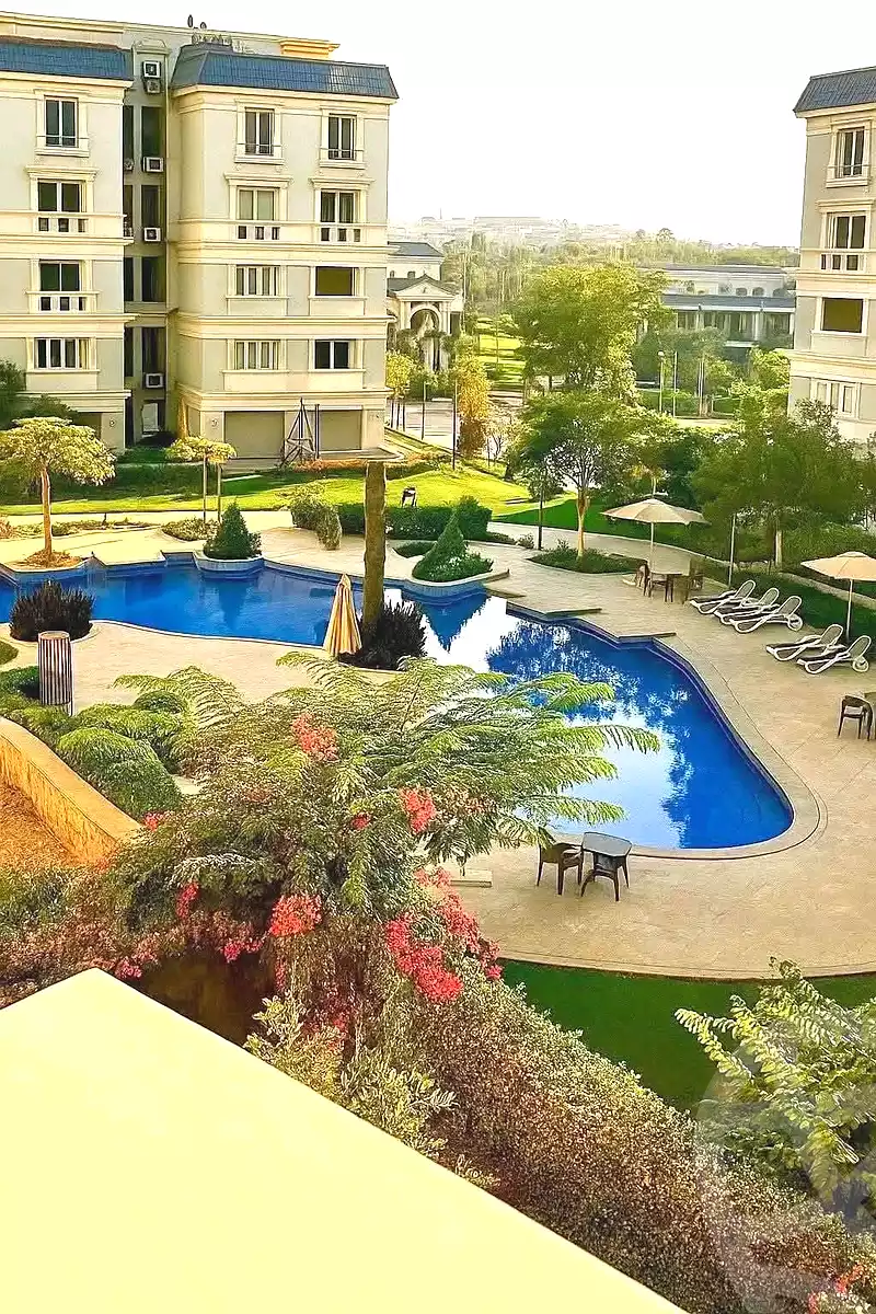 https://aqarmap.com.eg/en/listing/7209100-for-sale-cairo-new-cairo-compounds-mountain-view-hyde-park