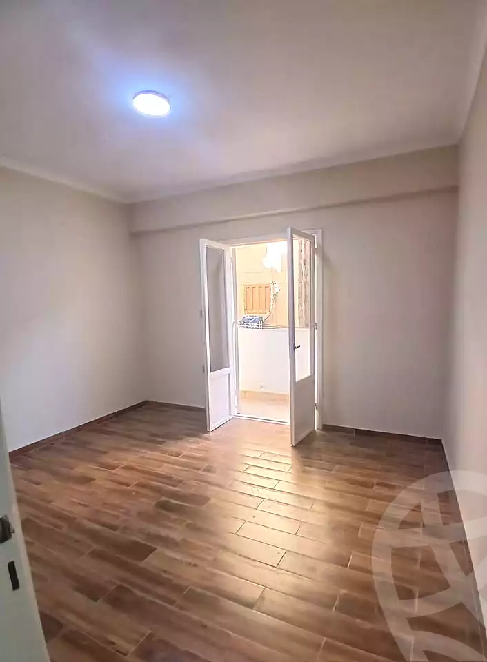 https://aqarmap.com.eg/ar/listing/7209113-for-sale-alexandria-el-asafra-ahmed-tiesser-st