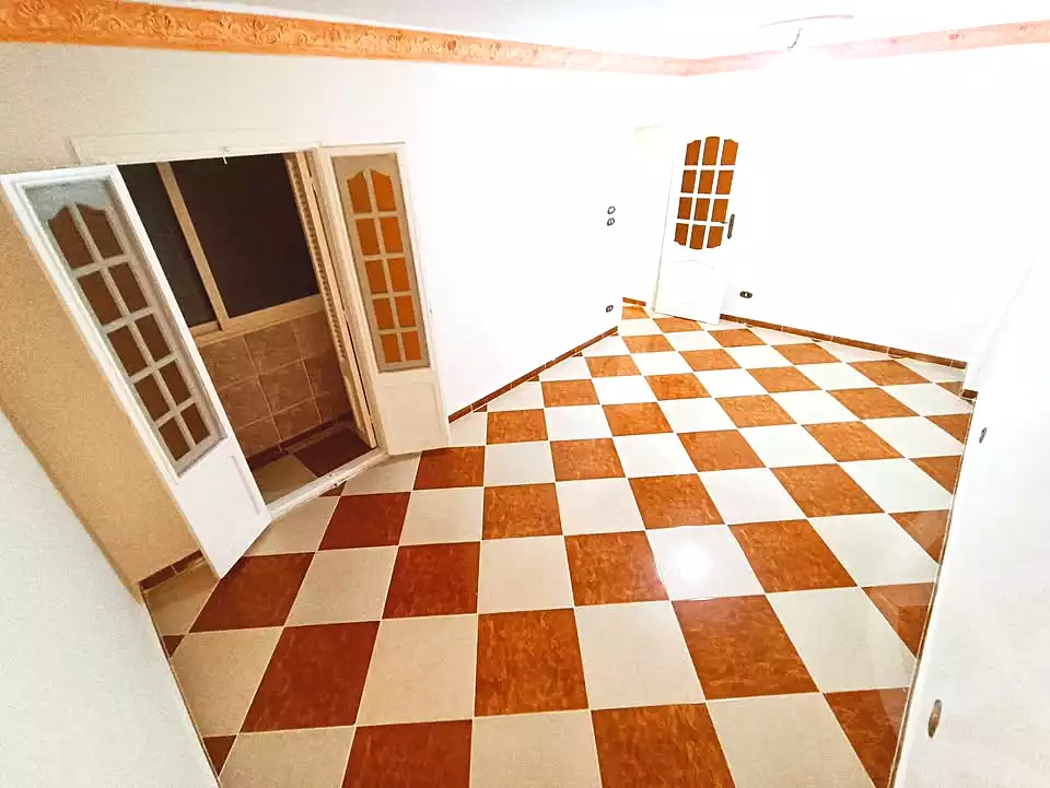 https://aqarmap.com.eg/ar/listing/7209137-for-sale-alexandria-sydy-bshr-sydy-bshr-qbly-street-30