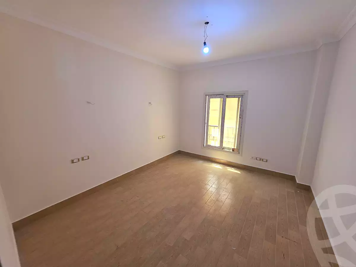 https://aqarmap.com.eg/ar/listing/7209279-for-rent-cairo-new-cairo-south-investors-gamal-abdel-nasser-st