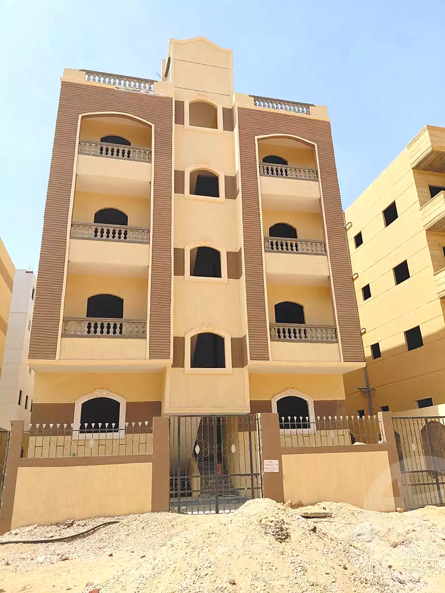 https://aqarmap.com.eg/en/listing/7209316-for-sale-cairo-badr-city-hai-el-ashgar-featured-neighborhood-el-imam-el-bokhary-st