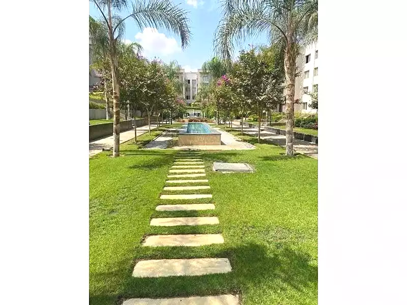 https://aqarmap.com.eg/en/listing/7209396-for-sale-cairo-new-cairo-compounds-galleria-moon-valley-compound-arabia