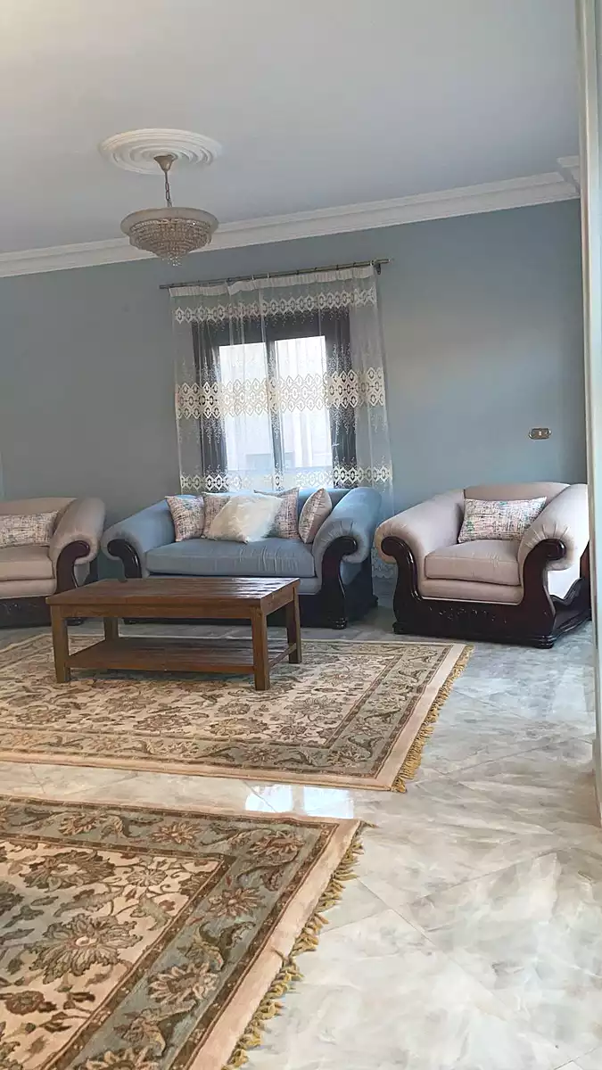 https://aqarmap.com.eg/ar/listing/7209423-for-rent-cairo-new-cairo-first-settlement-mhwr-mstfy-kml