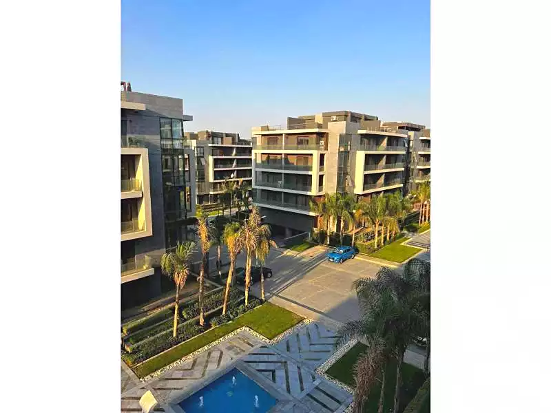 https://aqarmap.com.eg/en/listing/7209529-for-sale-cairo-new-cairo-compounds-el-patio-oro