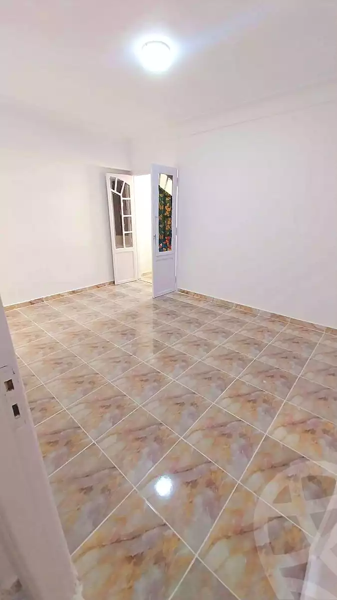 https://aqarmap.com.eg/en/listing/7210081-for-sale-alexandria-al-agamy-shataa-el-nakheel