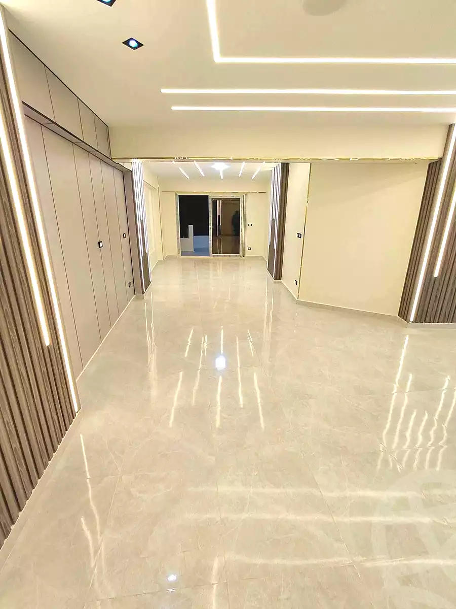 https://aqarmap.com.eg/en/listing/7210088-for-sale-alexandria-sydy-bshr-sydy-bshr-bhry-shr-mhmwd-l-yswy