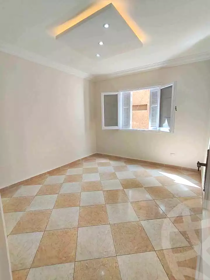 https://aqarmap.com.eg/ar/listing/7210266-for-sale-alexandria-el-asafra-shr-45