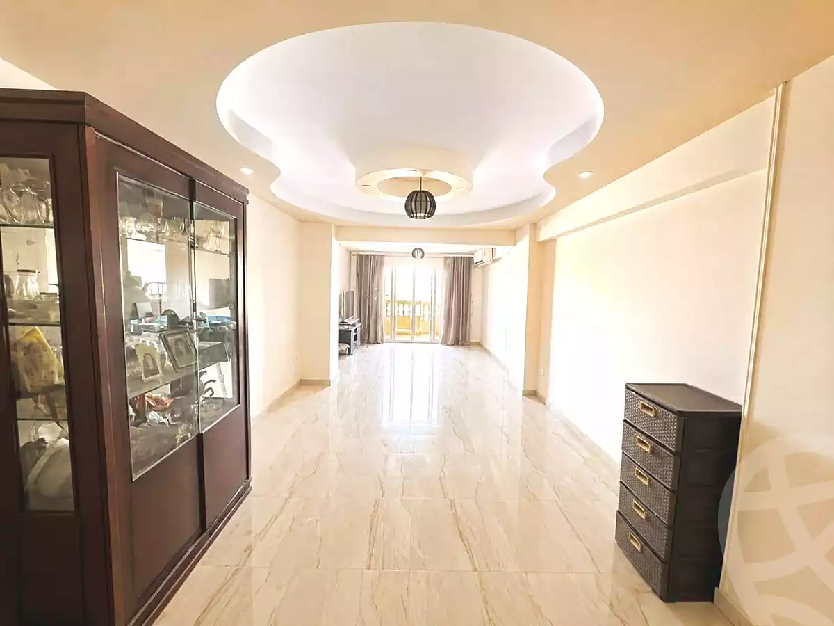 https://aqarmap.com.eg/ar/listing/7210362-for-sale-cairo-helwan-zou-el-fekar-basha-st