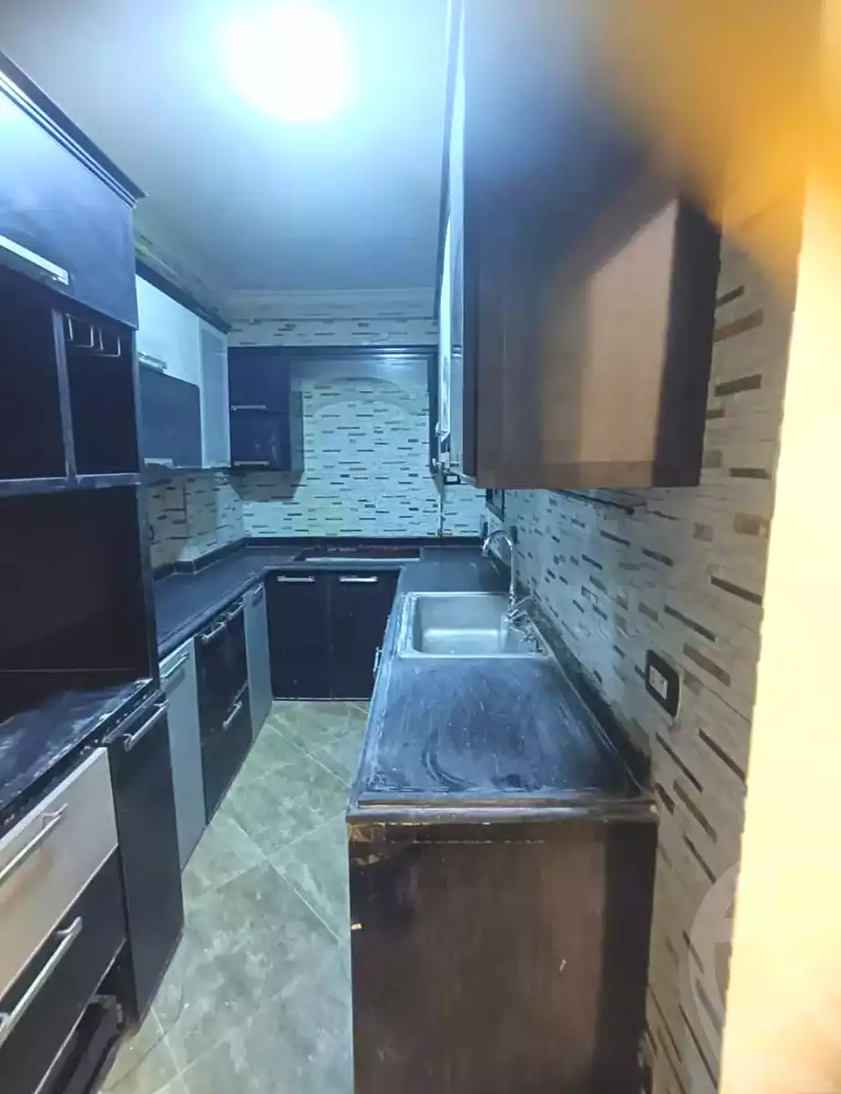 https://aqarmap.com.eg/en/listing/7210648-for-sale-alexandria-sydy-bshr-sydy-bshr-bhry-street-17