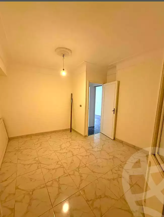https://aqarmap.com.eg/ar/listing/7210635-for-sale-alexandria-sydy-bshr-sydy-bshr-bhry-abd-el-salam-aref-st