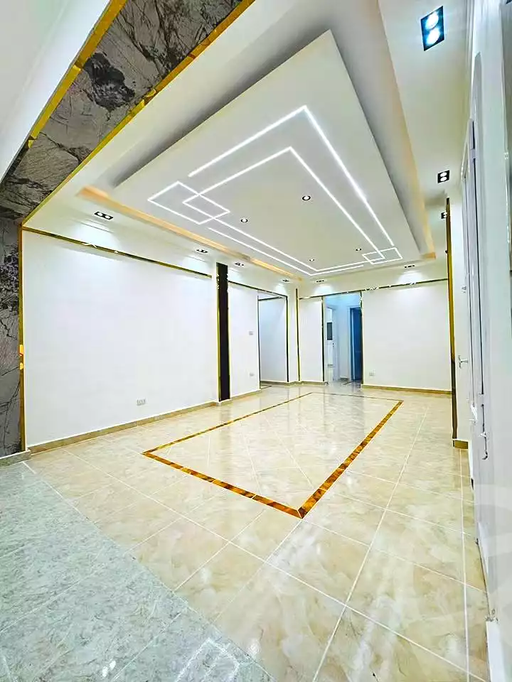 https://aqarmap.com.eg/ar/listing/7211316-for-sale-alexandria-al-agamy-shataa-el-nakheel