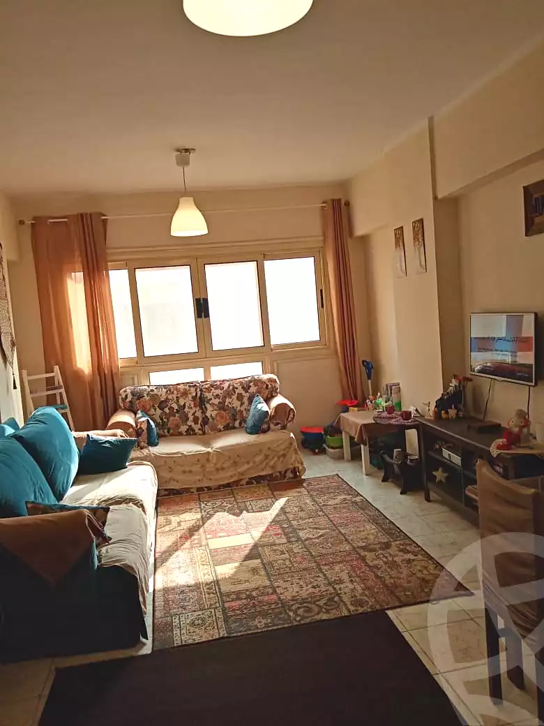 https://aqarmap.com.eg/en/listing/7211437-for-sale-cairo-new-cairo-compounds-fifth-square