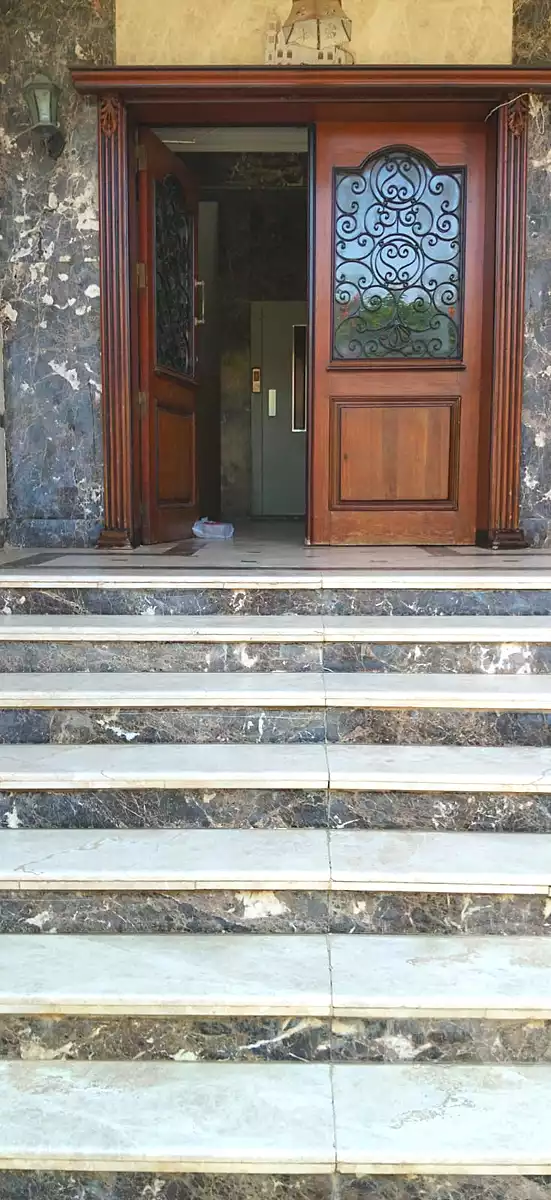 https://aqarmap.com.eg/ar/listing/7211444-for-sale-cairo-new-cairo-el-banafsg-el-banafsag-10-ibrahim-el-mazni-st