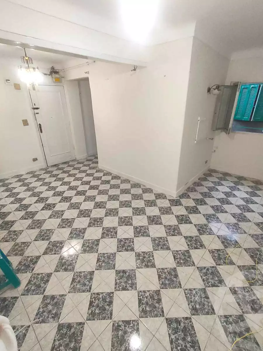 https://aqarmap.com.eg/ar/listing/7212261-for-sale-alexandria-miami-mahmoud-el-isawy-st