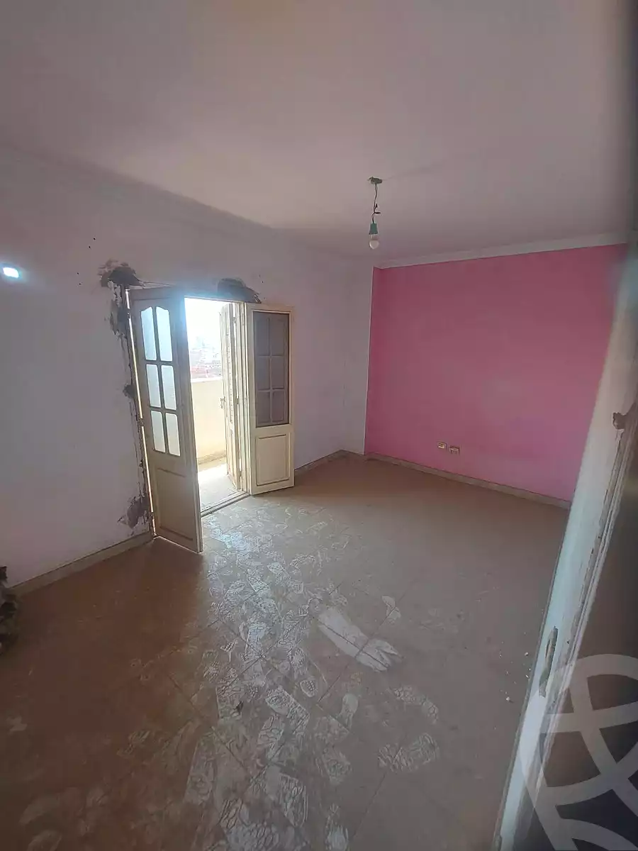 https://aqarmap.com.eg/en/listing/7212362-for-sale-cairo-helwan-el-shareaa-el-sharby-st