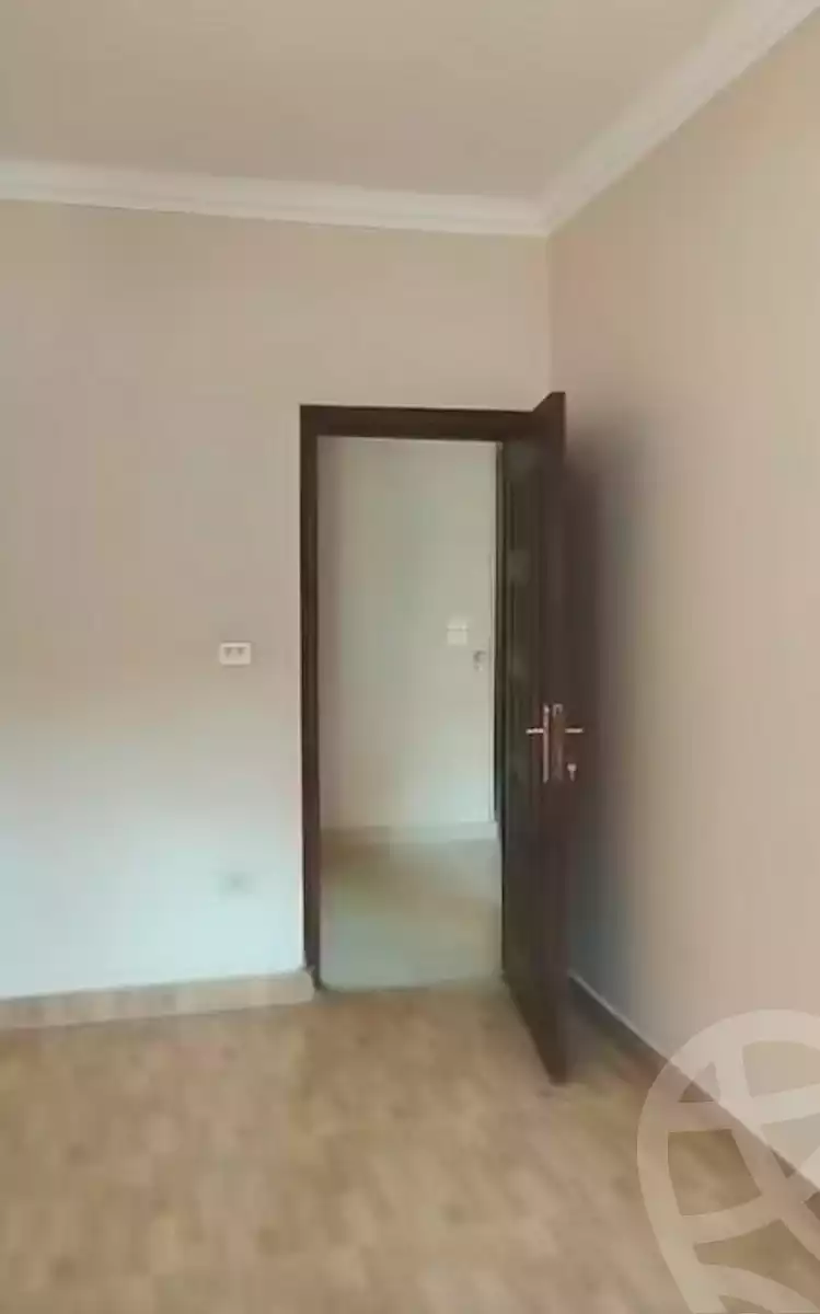 https://aqarmap.com.eg/ar/listing/7211854-for-rent-cairo-helwan-hadayek-helwan-nile-corniche-st