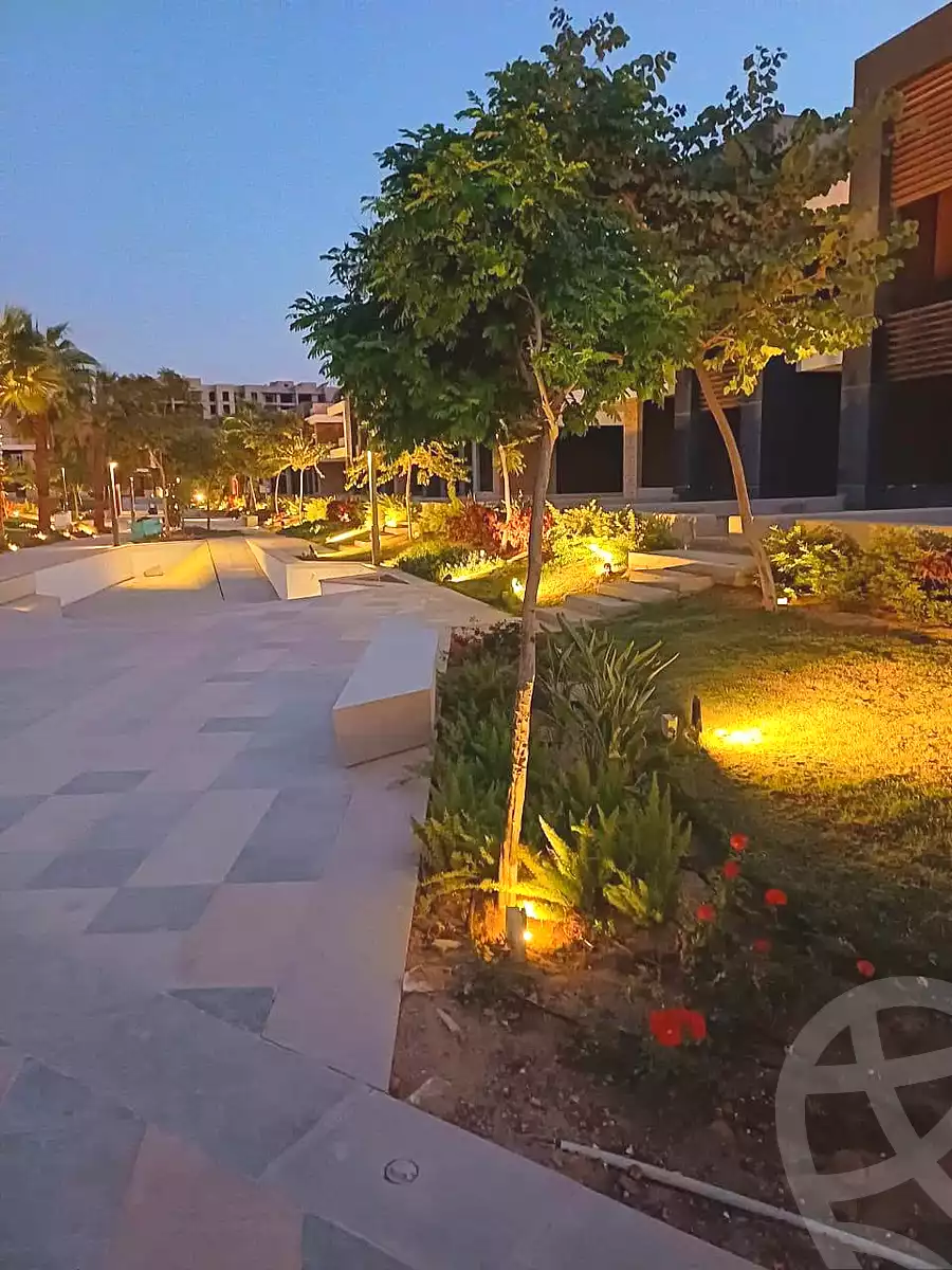 https://aqarmap.com.eg/en/listing/7212648-for-sale-cairo-new-administrative-capital-r7-mydtwn-fyl