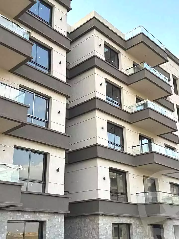 https://aqarmap.com.eg/ar/listing/7212660-for-sale-cairo-new-cairo-compounds-kmbwnd-kryk-twn-il-cazar
