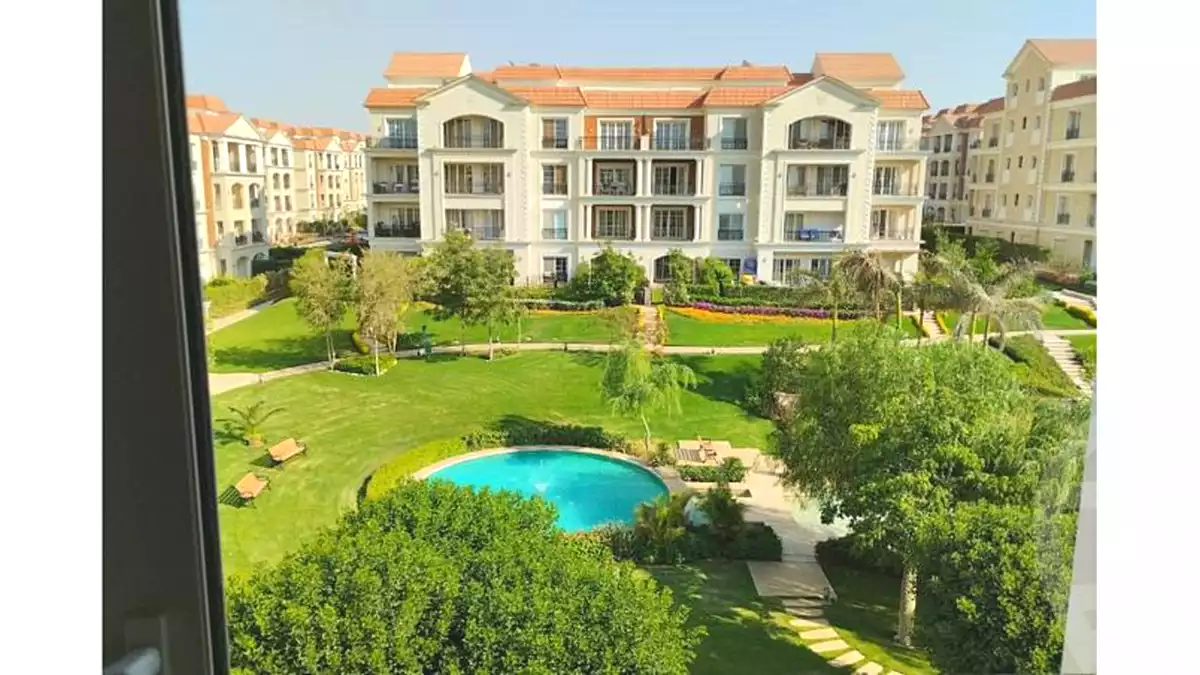 https://aqarmap.com.eg/ar/listing/7212734-for-sale-cairo-new-cairo-lrhb-city-phase-1-taha-hussein-st