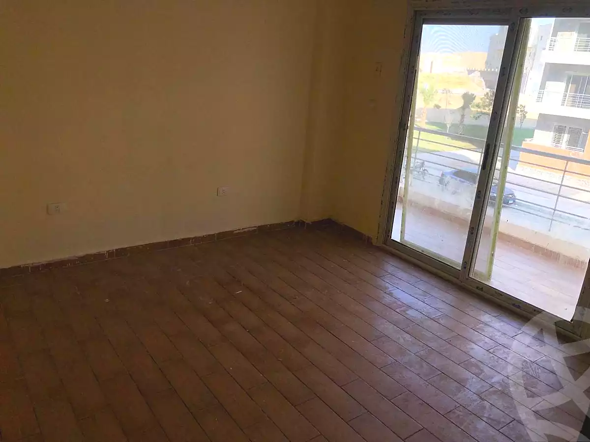 https://aqarmap.com.eg/ar/listing/7212891-for-sale-cairo-new-cairo-compounds-dar-misr-el-koronfel