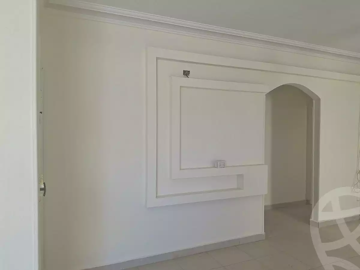 https://aqarmap.com.eg/ar/listing/7212986-for-sale-cairo-6th-of-october-el-ahyaa-neighborhood-3rd-al-hay-al-thalith-st