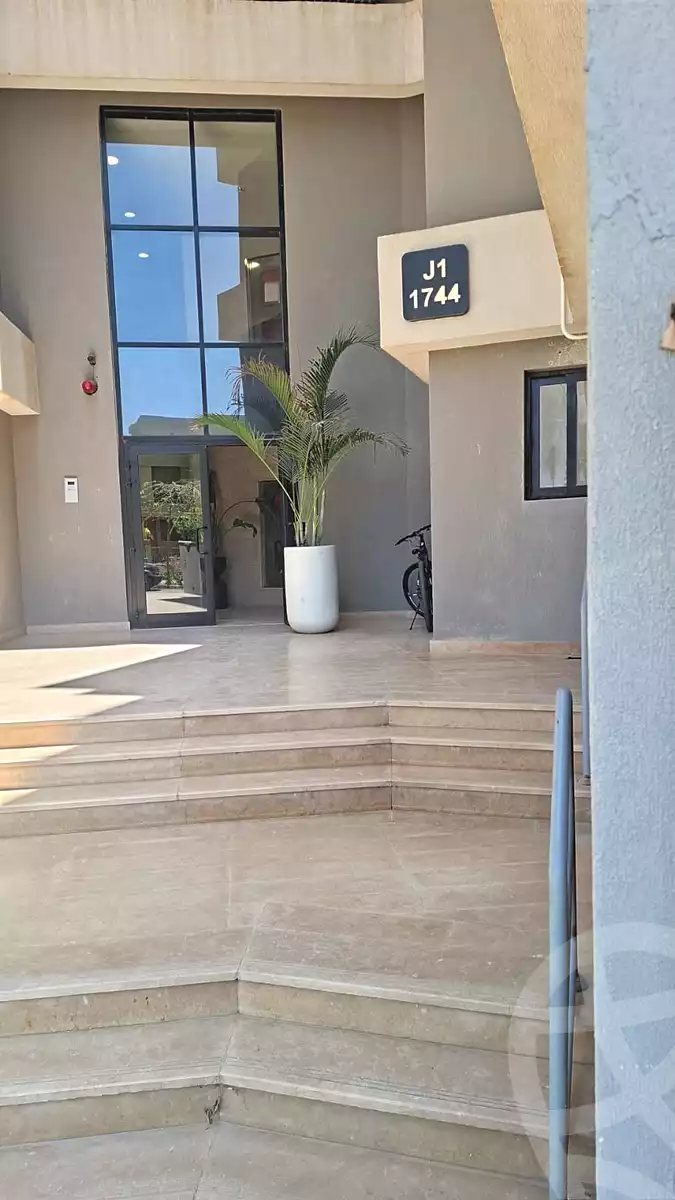 https://aqarmap.com.eg/ar/listing/7213003-for-rent-cairo-new-cairo-compounds-villette-vy-ryzydns-villette