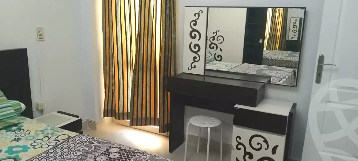 https://aqarmap.com.eg/en/listing/7213034-for-sale-cairo-el-sheikh-zayed-city-lshykh-zyd-ljdyd-park-valley-diwan-compound-efid