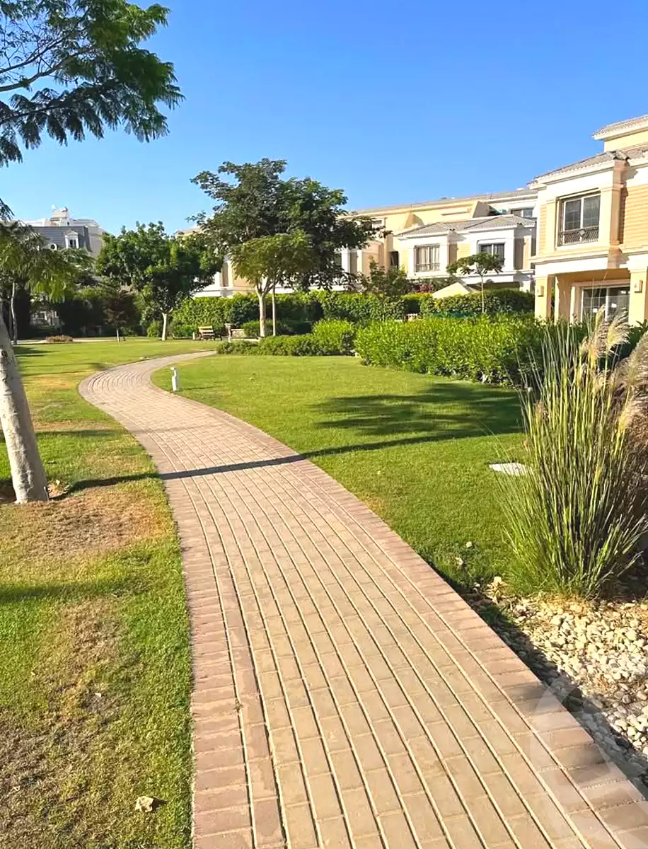 https://aqarmap.com.eg/en/listing/7213063-for-sale-cairo-new-cairo-compounds-hyde-park-parkway-hyde-park-compound