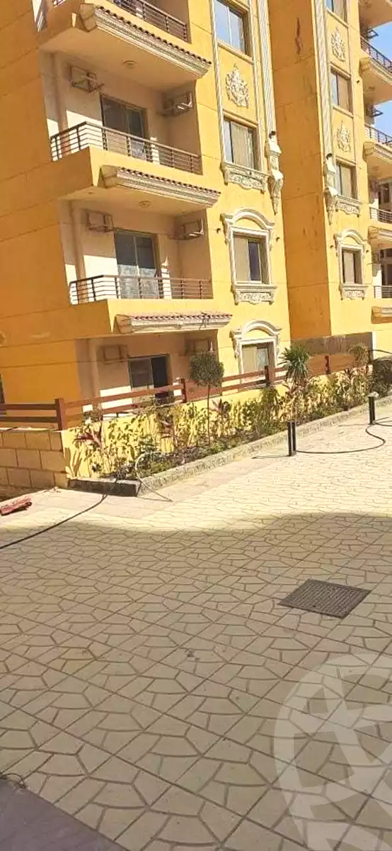 https://aqarmap.com.eg/en/listing/7213144-for-rent-cairo-new-cairo-compounds